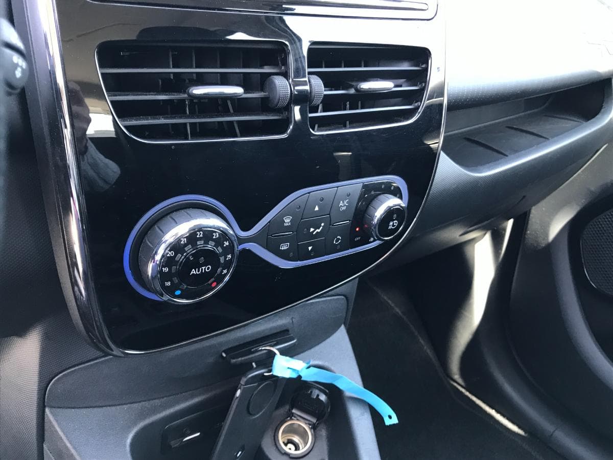 Renault Zoe · Ano 2019 — image 26