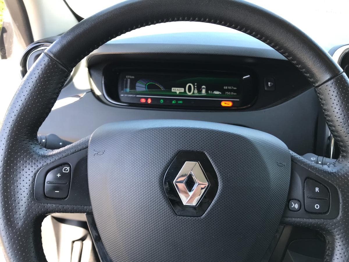 Renault Zoe · Ano 2019 — image 30