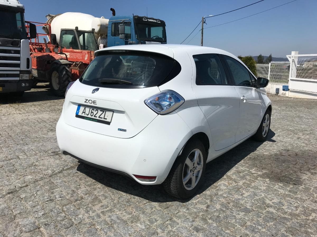 Renault Zoe · Ano 2019          AJ-62-ZL — imagem 6