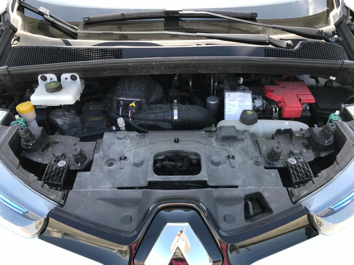 Renault Zoe · Ano 2019          AJ-62-ZL — imagem 3