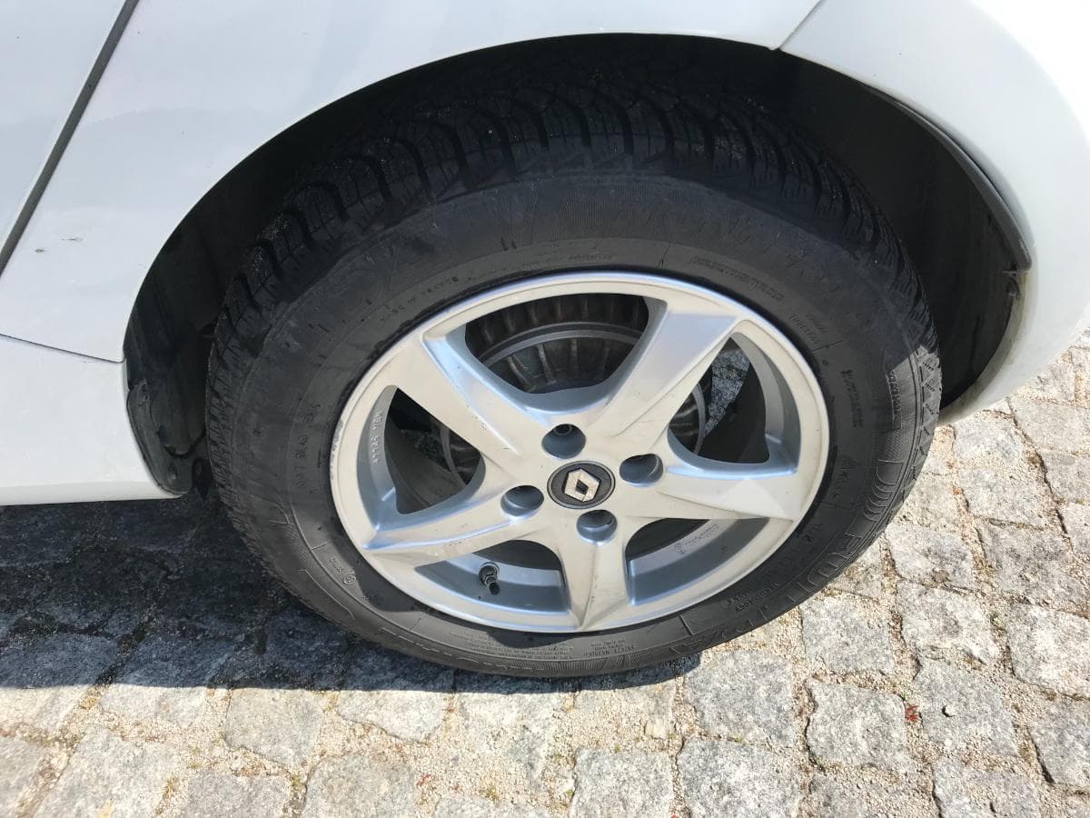 Renault Zoe · Ano 2019          AJ-62-ZL — imagem 14