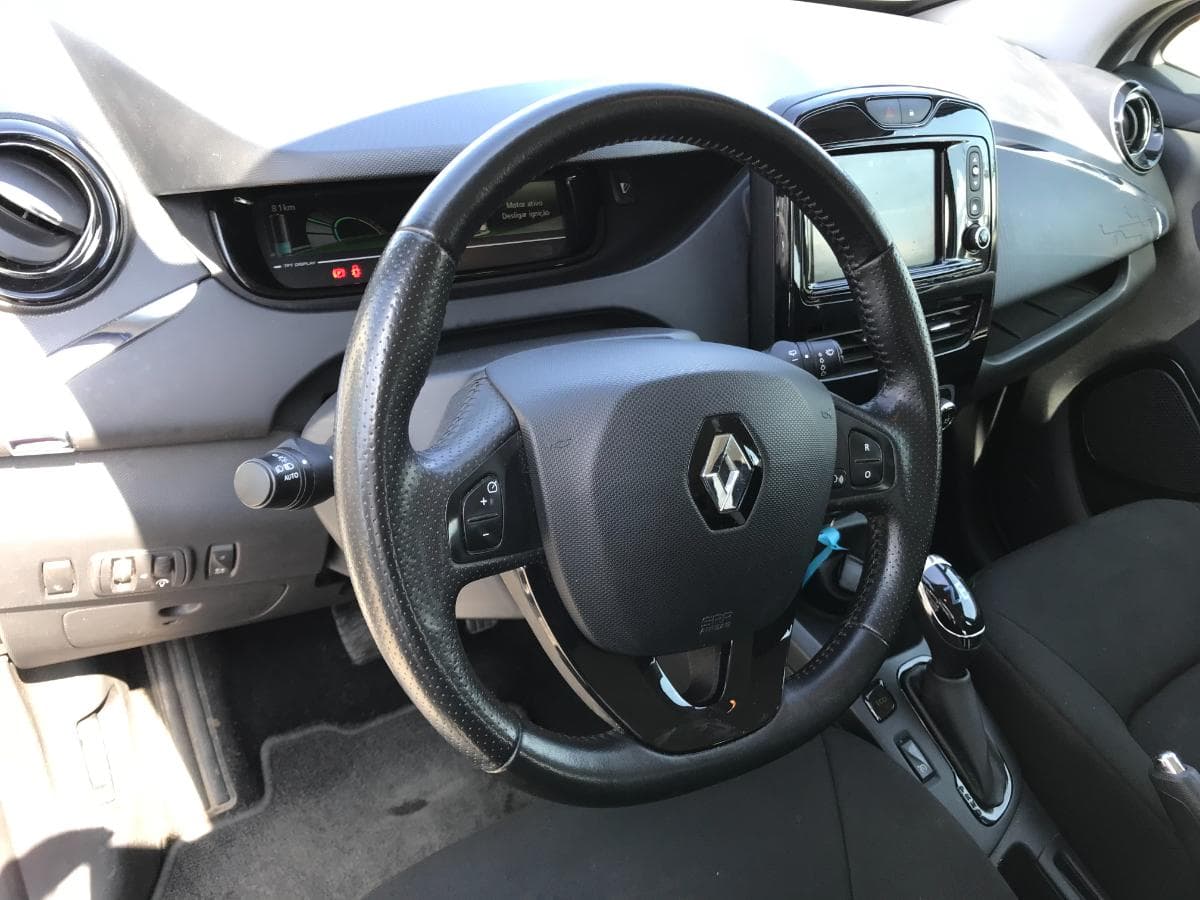 Renault Zoe · Ano 2019          AJ-62-ZL — imagem 24