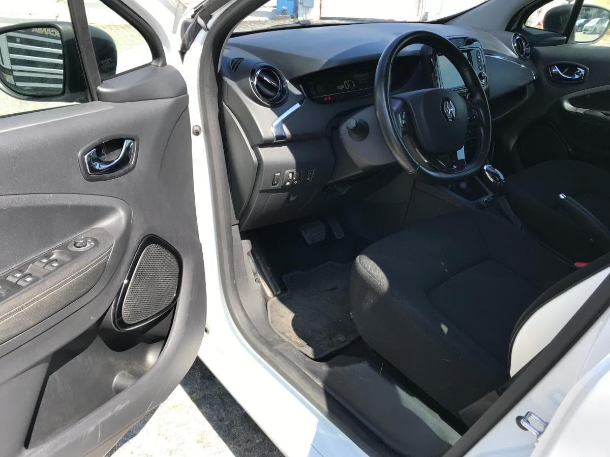 Renault Zoe · Ano 2019          AJ-62-ZL — imagem 17