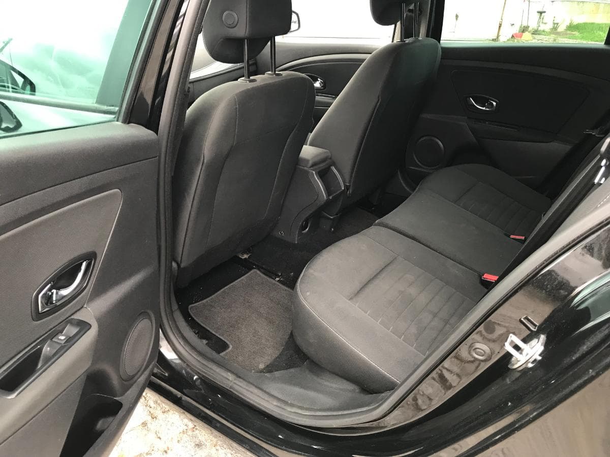 Renault Mégane 1.5DCI · Ano 2015 — imagem 20