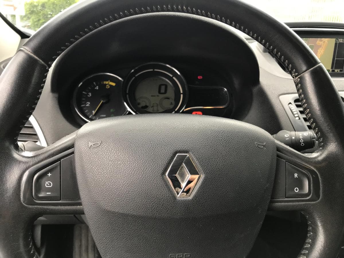 Renault Mégane 1.5DCI · Ano 2015 — imagem 32