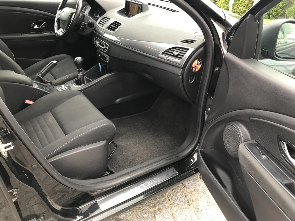 Renault Mégane 1.5DCI · Ano 2015 — imagem 19