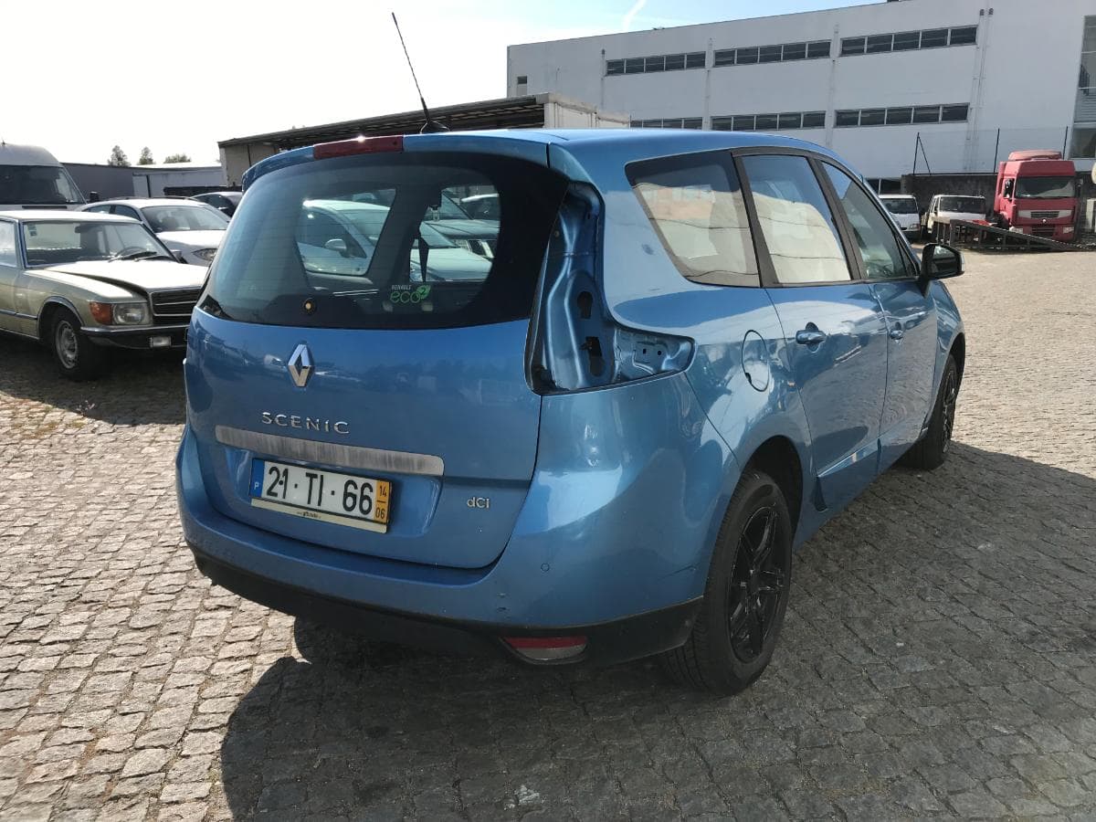 Renault Scénic 1.5DCI · Ano 2014 — imagen 6