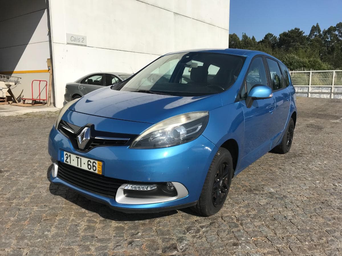 Renault Scénic 1.5DCI · Ano 2014 — imagen 5