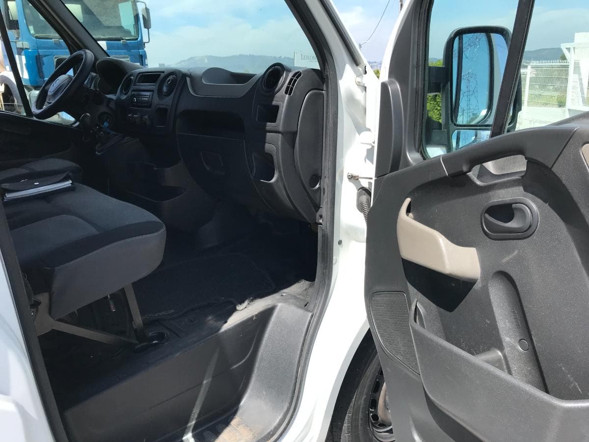 Renault Master 2.3 DCI 125 · Ano 2014 — imagem 24