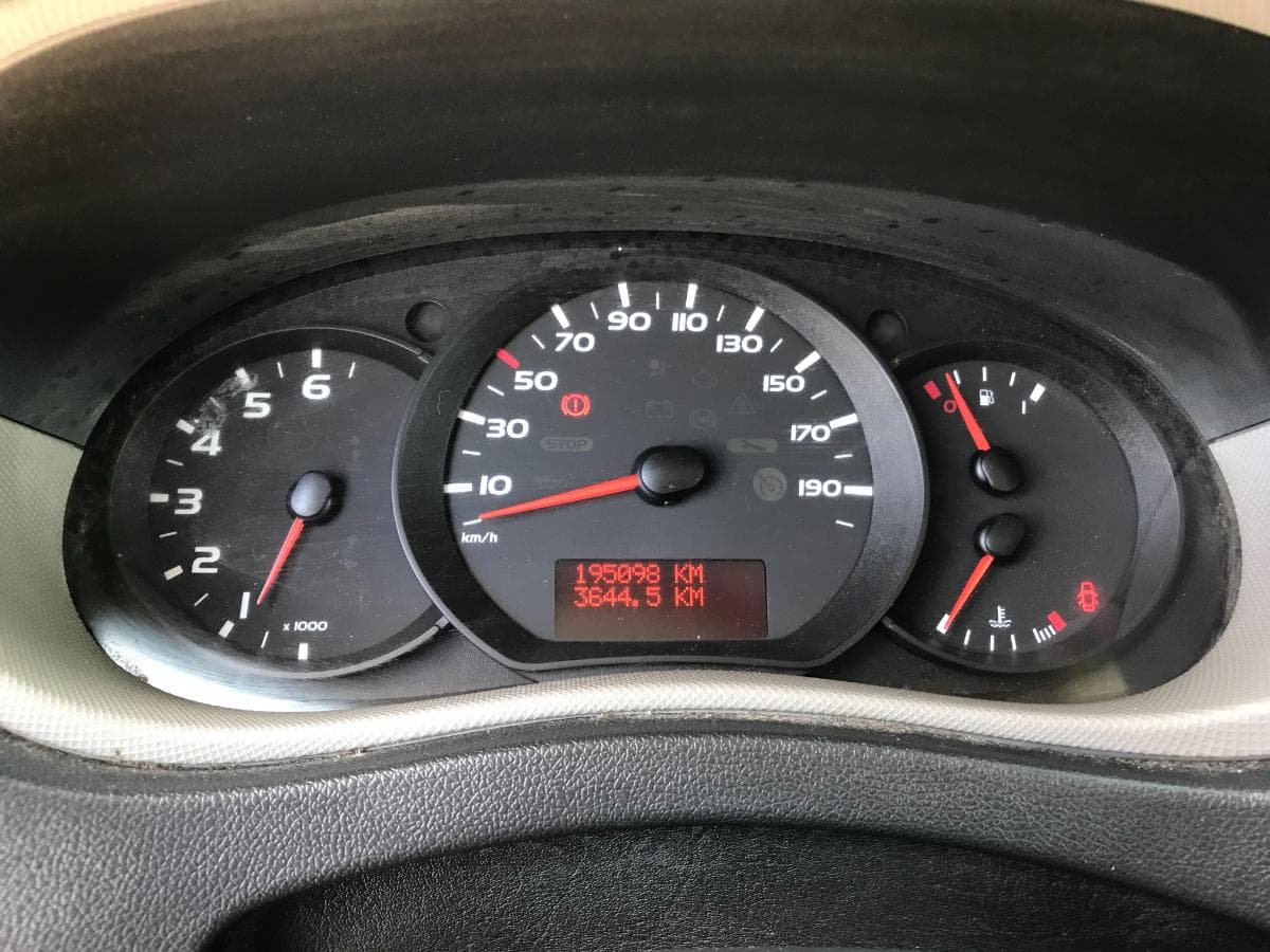 Renault Master 2.3 DCI 125 · Ano 2014 — imagem 35