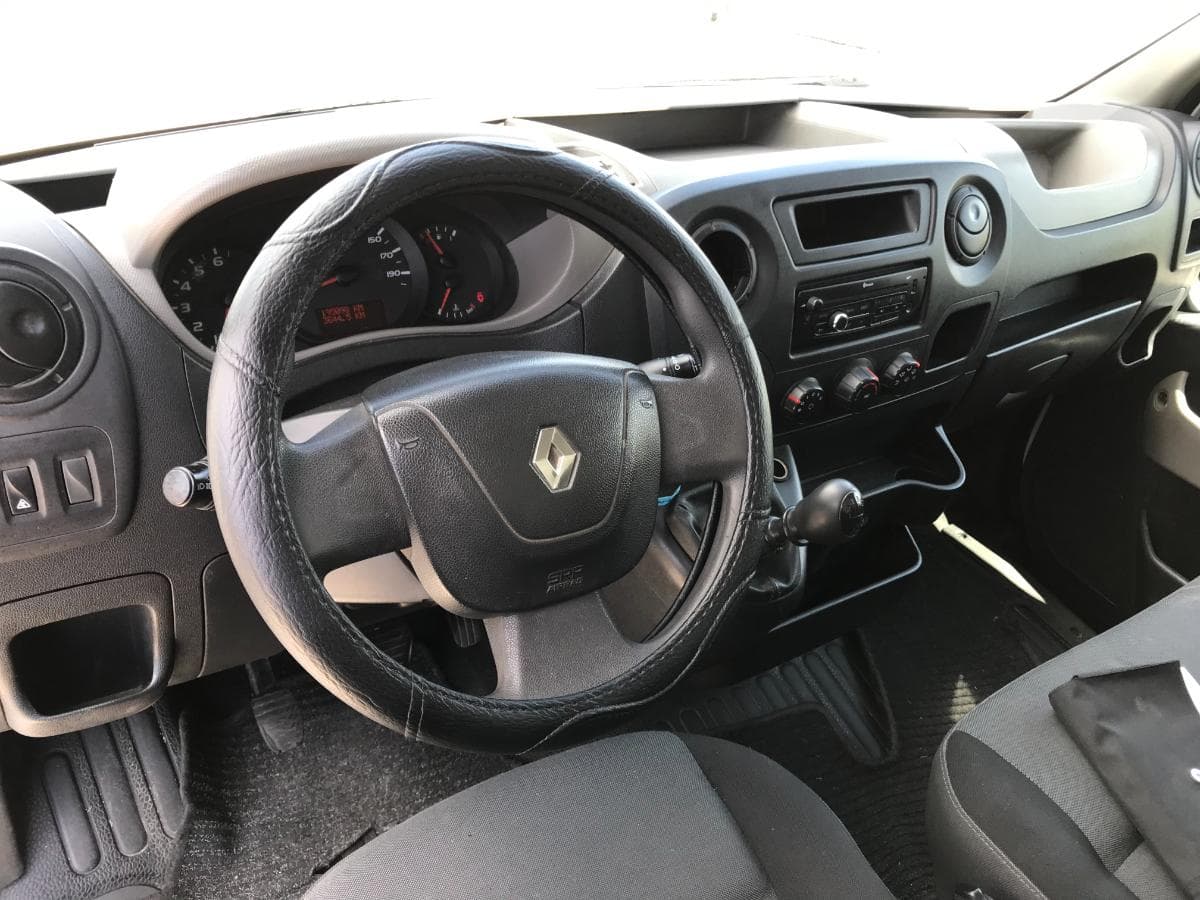 Renault Master 2.3 DCI 125 · Ano 2014 — imagem 32