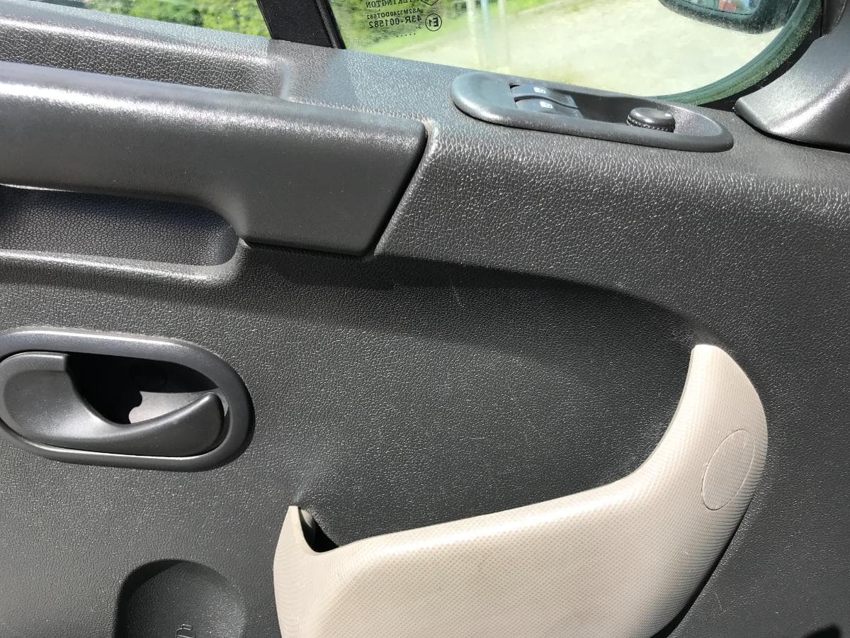 Renault Master 2.3 DCI 125 · Ano 2014 — imagem 37
