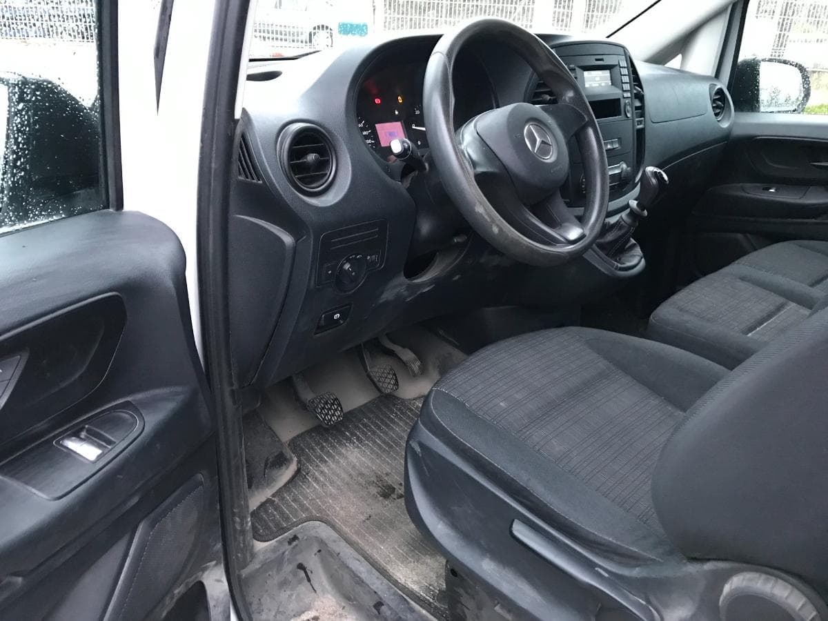 Mercedes Vito  44-RI-08 — imagem 12