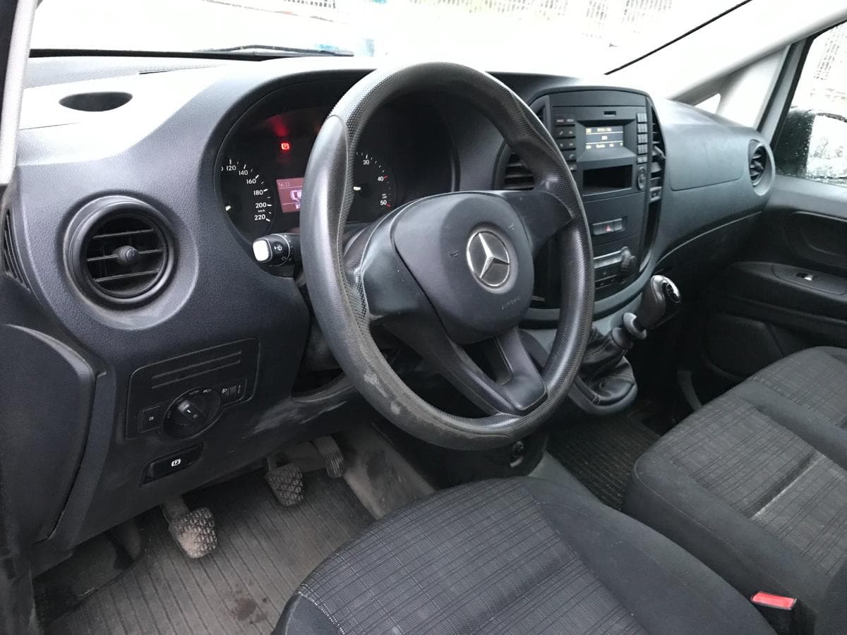Mercedes Vito  44-RI-08 — imagem 16