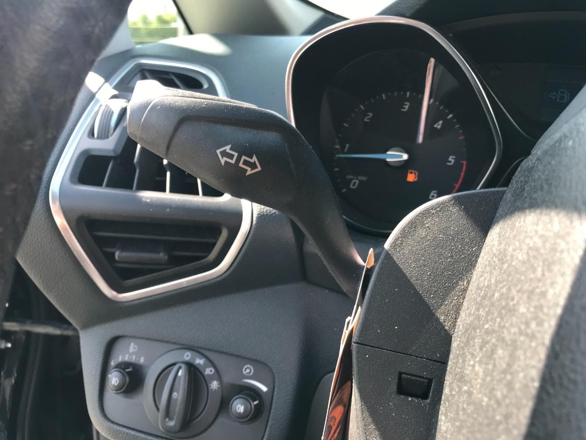 Ford C-Max 1.6 CDTI · Ano 2011 — imagem 25