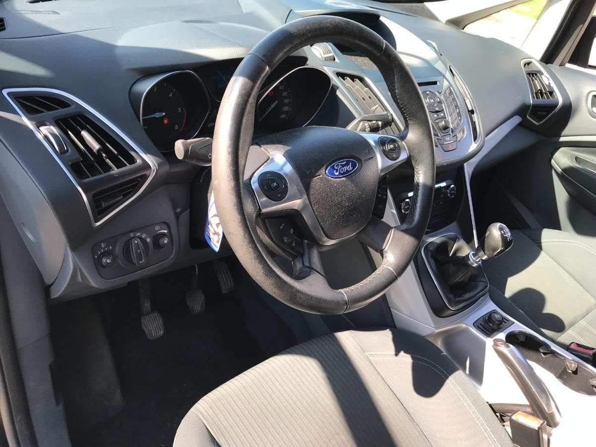 Ford C-Max 1.6 CDTI · Ano 2011 — imagem 28