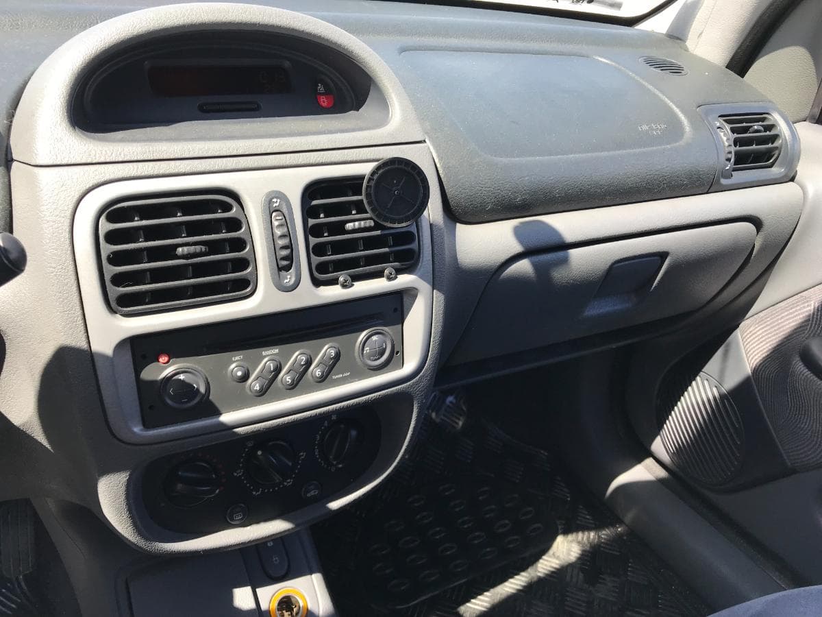 Renault Clio 1.2 — imagem 17