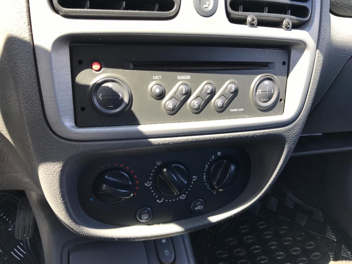 Renault Clio 1.2 — imagem 18