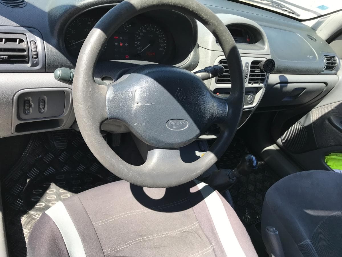 Renault Clio 1.2 — imagem 23