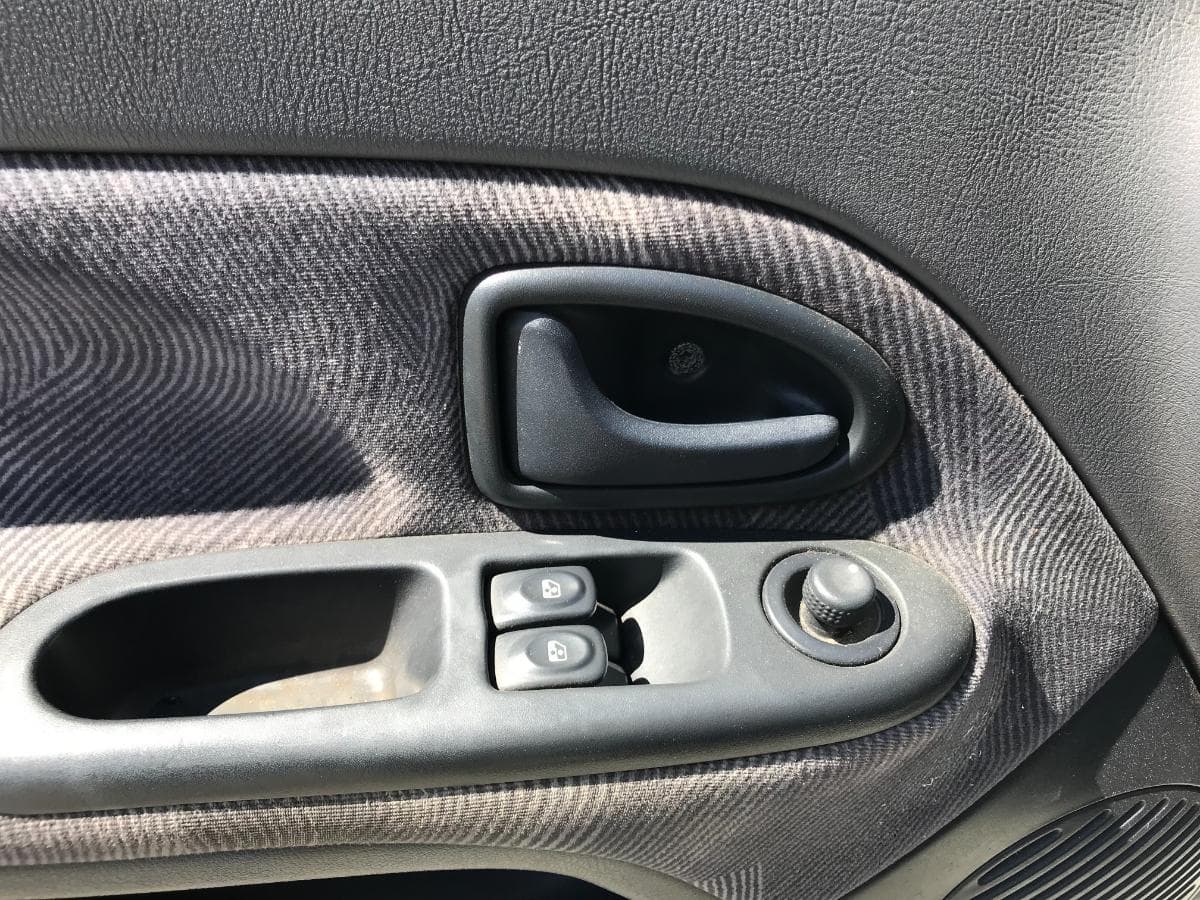 Renault Clio 1.2 — imagem 26