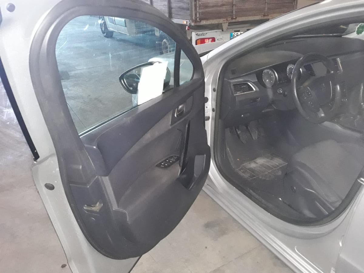 Peugeot 508 1.6HDI · Ano 2013 — imagen 15
