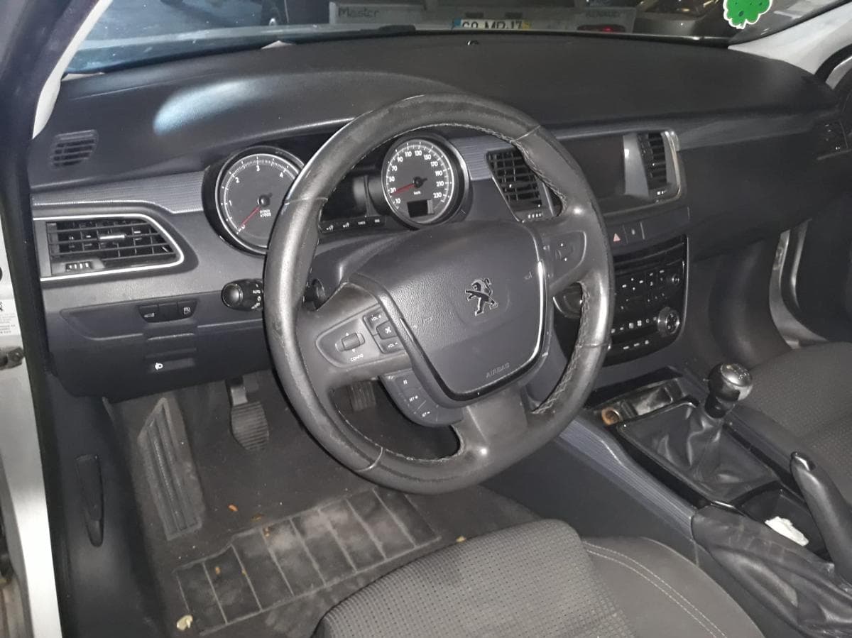 Peugeot 508 1.6HDI · Ano 2013 — imagen 27