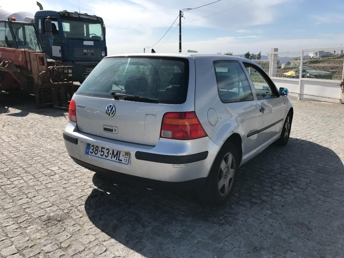 Vokswagen Golf 1.4 16v · Ano 1998 — image 10