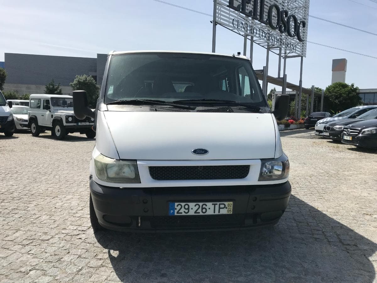 Ford Transit 2.0 · Ano 2002 — imagem 2