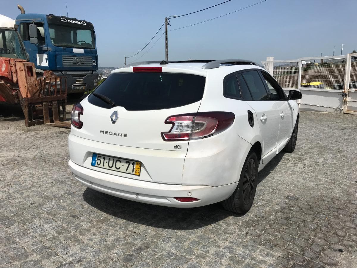 Renault Mégane 1.5DCI · Ano 2013 — imagem 11