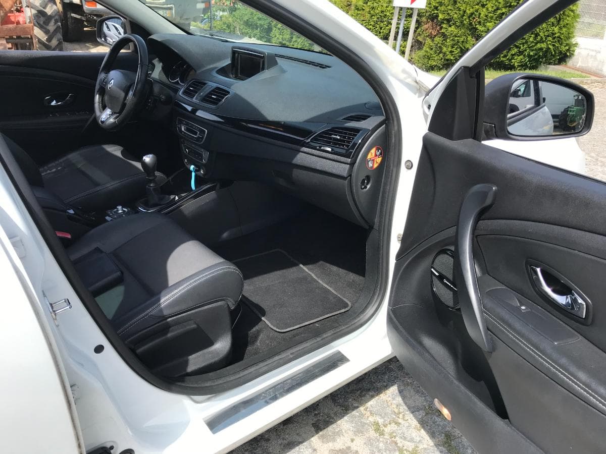 Renault Mégane 1.5DCI · Ano 2013 — imagem 28