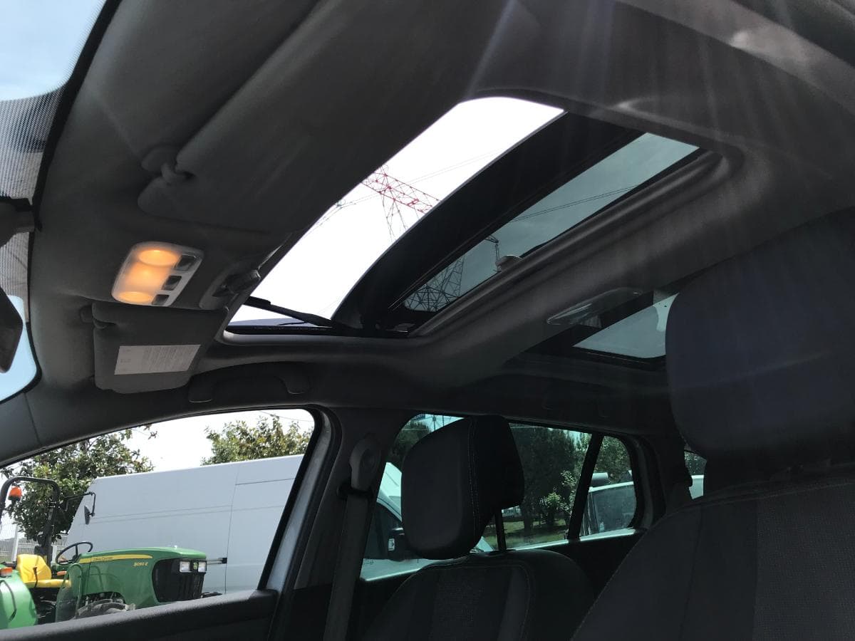 Renault Mégane 1.5DCI · Ano 2013 — imagem 32