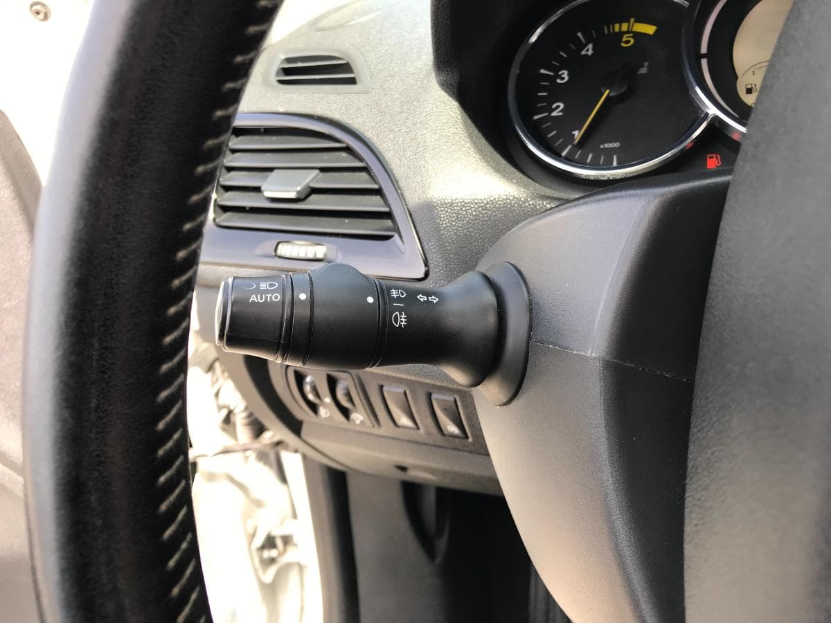 Renault Mégane 1.5DCI · Ano 2013 — imagem 34