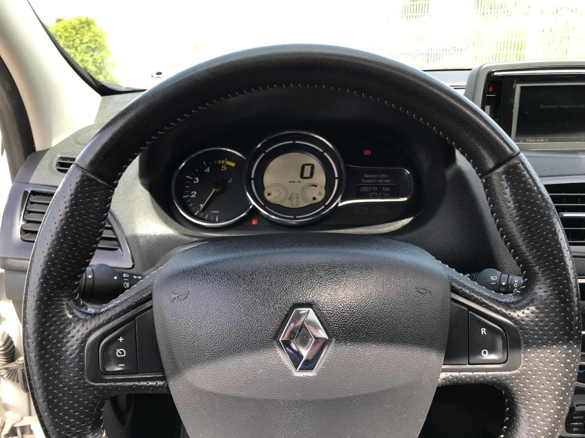 Renault Mégane 1.5DCI · Ano 2013 — imagem 42