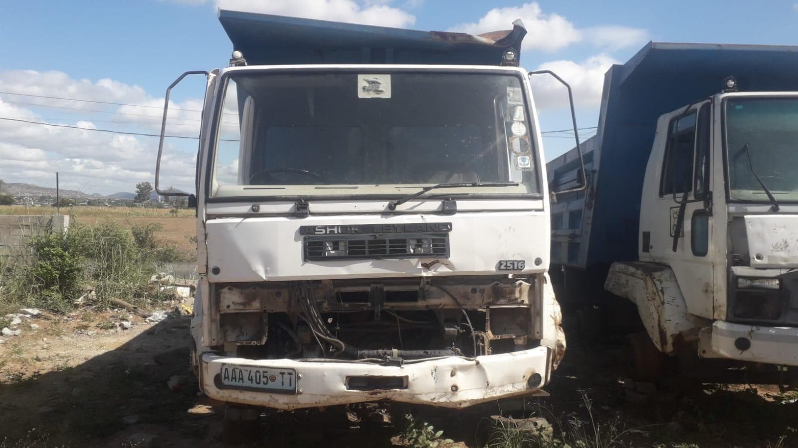 Camião Ashok Leyland · — imagem 11