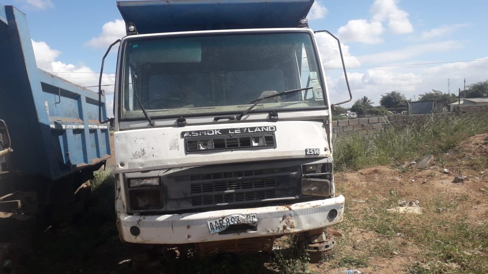 Camião Ashok Leyland · — imagen 1