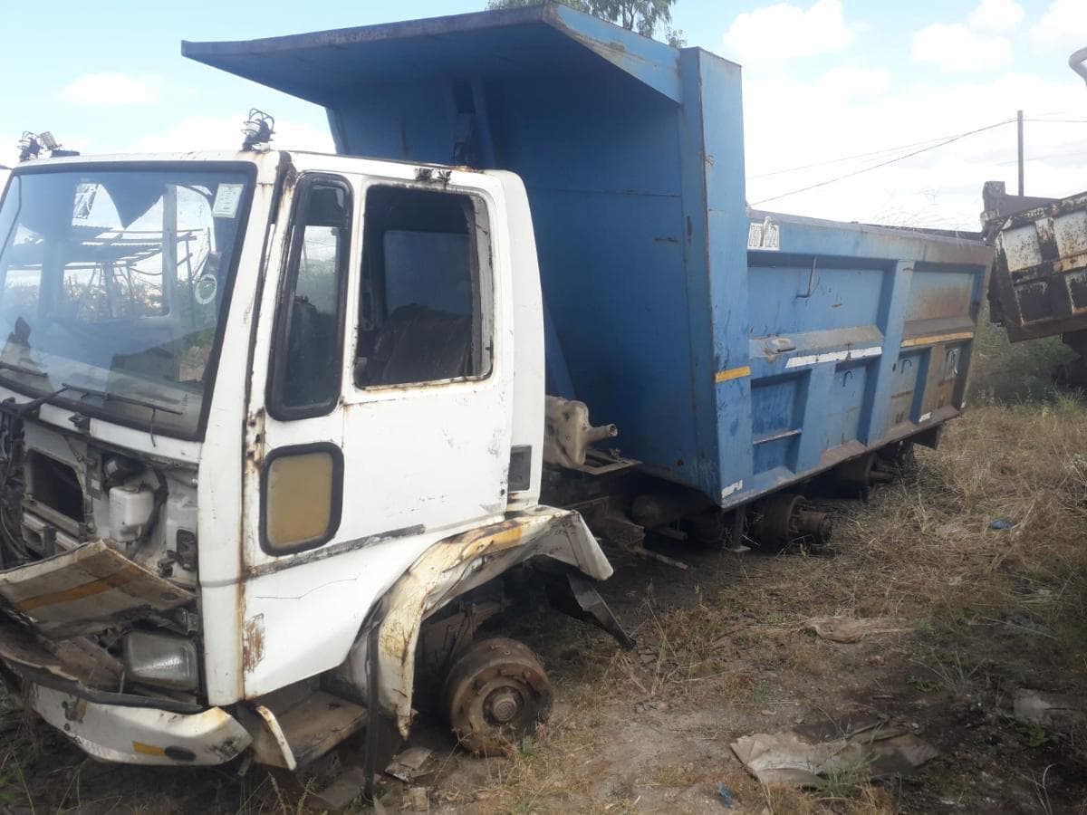Camión Ashok  Leyland ·
