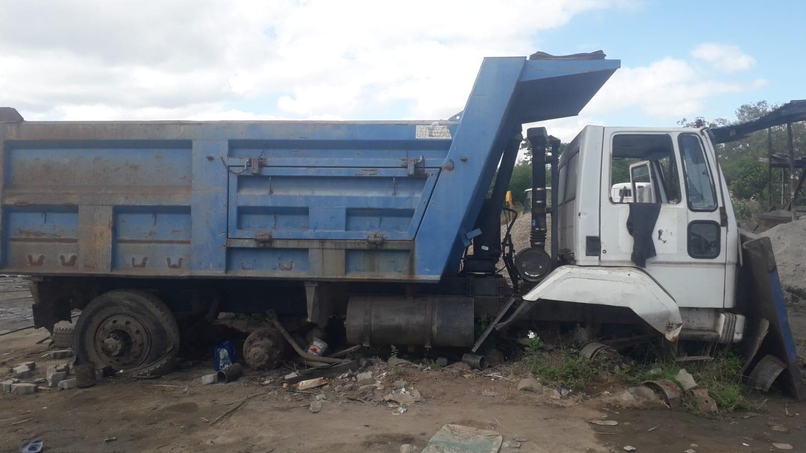 Camión Ashok Leyland ·