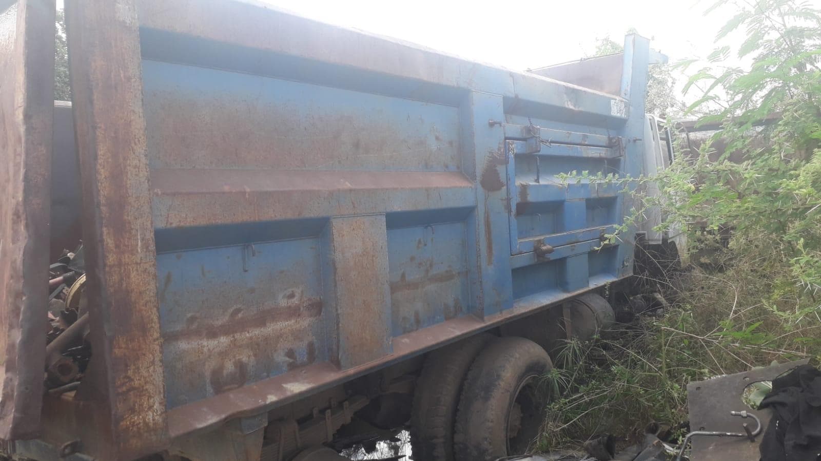 Camião Ashok Leyland · — imagem 8