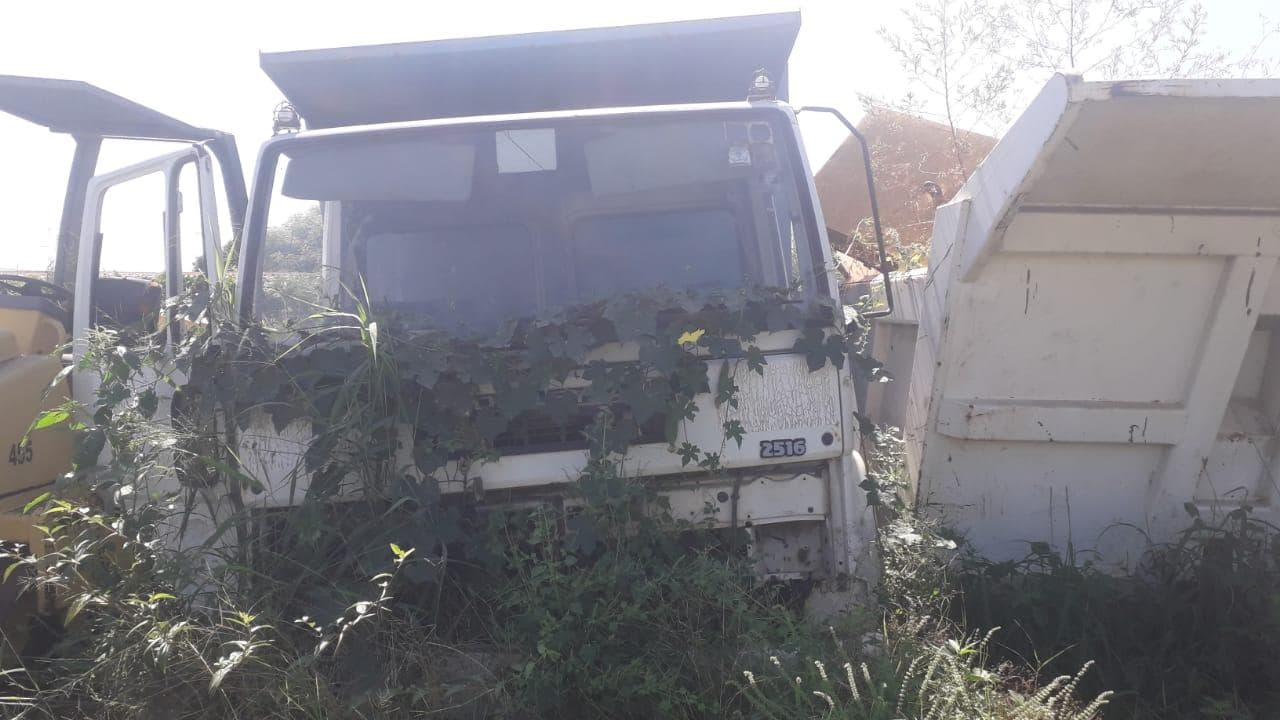 Camião Ashok Leyland · — imagem 3