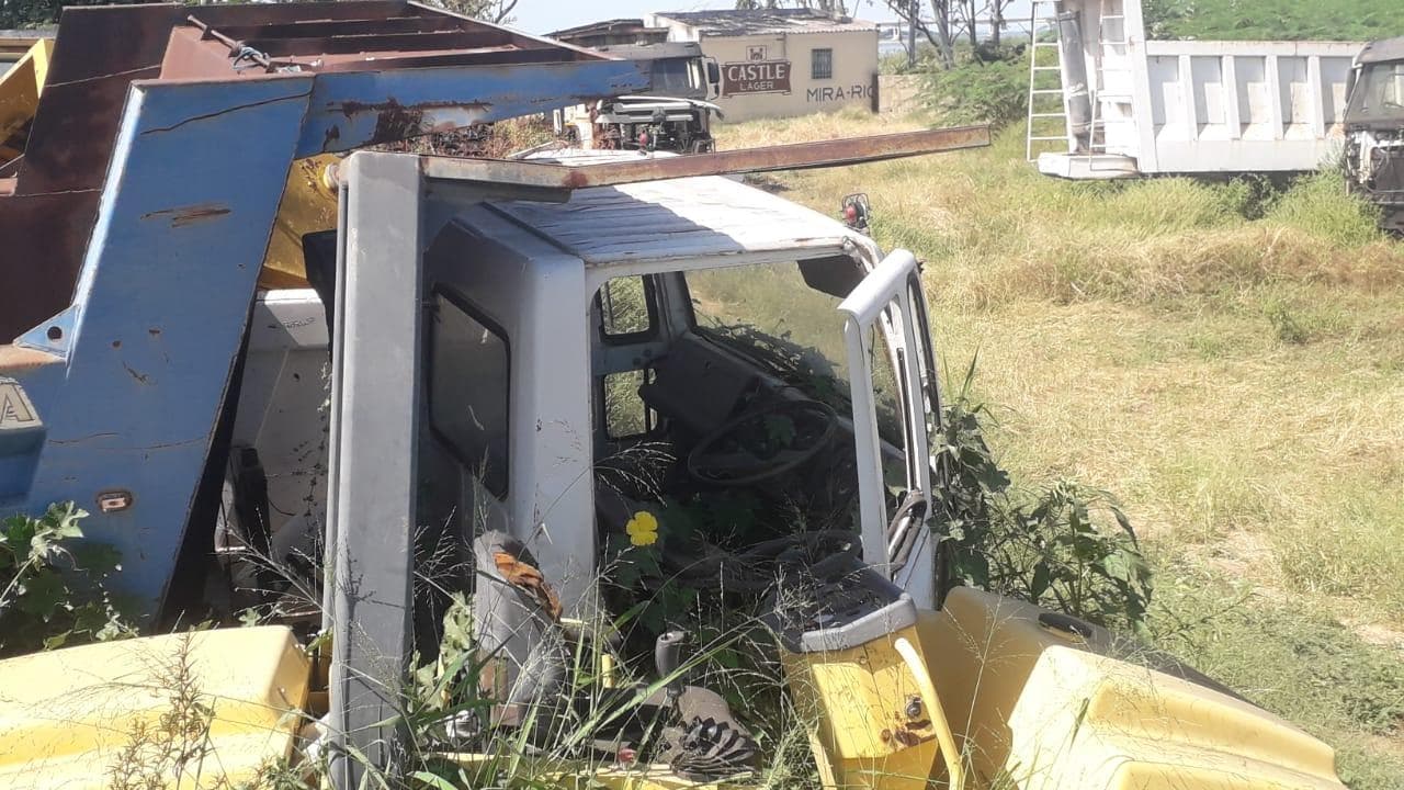 Camião Ashok Leyland · — imagem 7