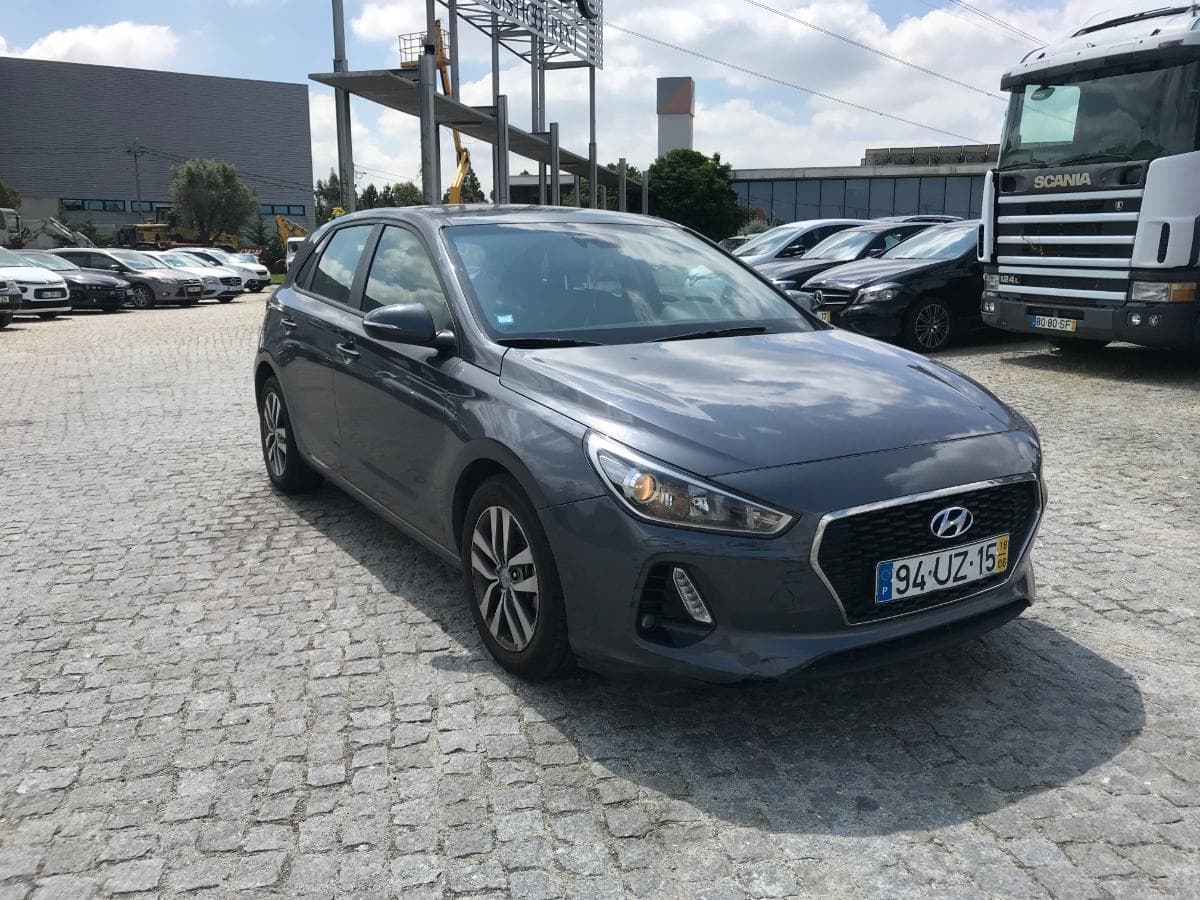 Hyundai i30 1.6 CDRI · Ano 2018 — imagen 1