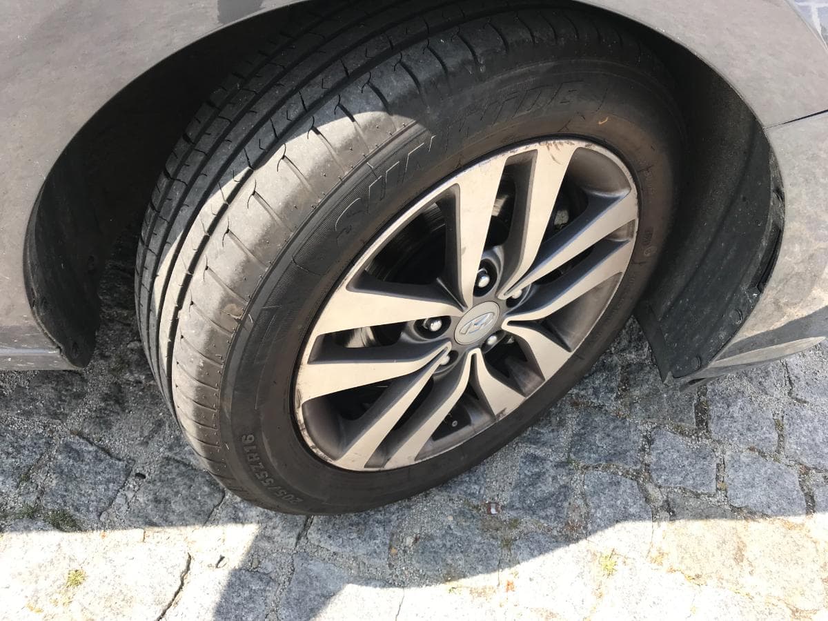 Hyundai i30 1.6 CDRI · Ano 2018 — imagen 16