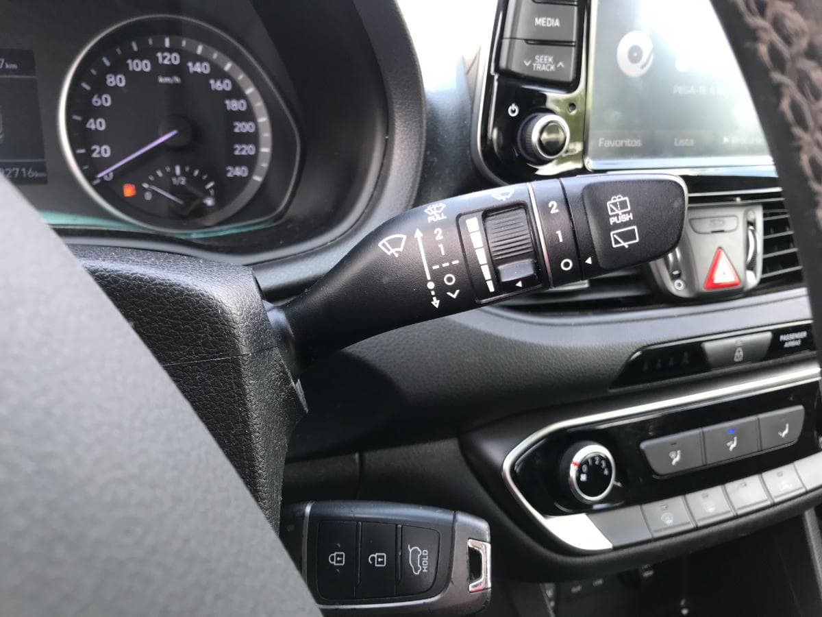 Hyundai i30 1.6 CDRI · Ano 2018 — imagen 23