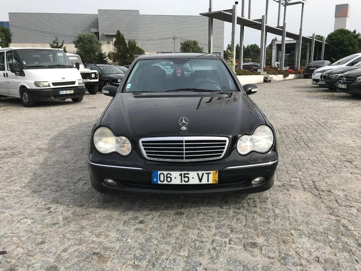 Mercedes-Benz C220 CDI · Ano 2000    06-15-VT — imagem 2