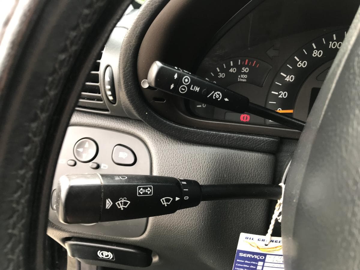 Mercedes-Benz C220 CDI · Ano 2000    06-15-VT — imagem 25