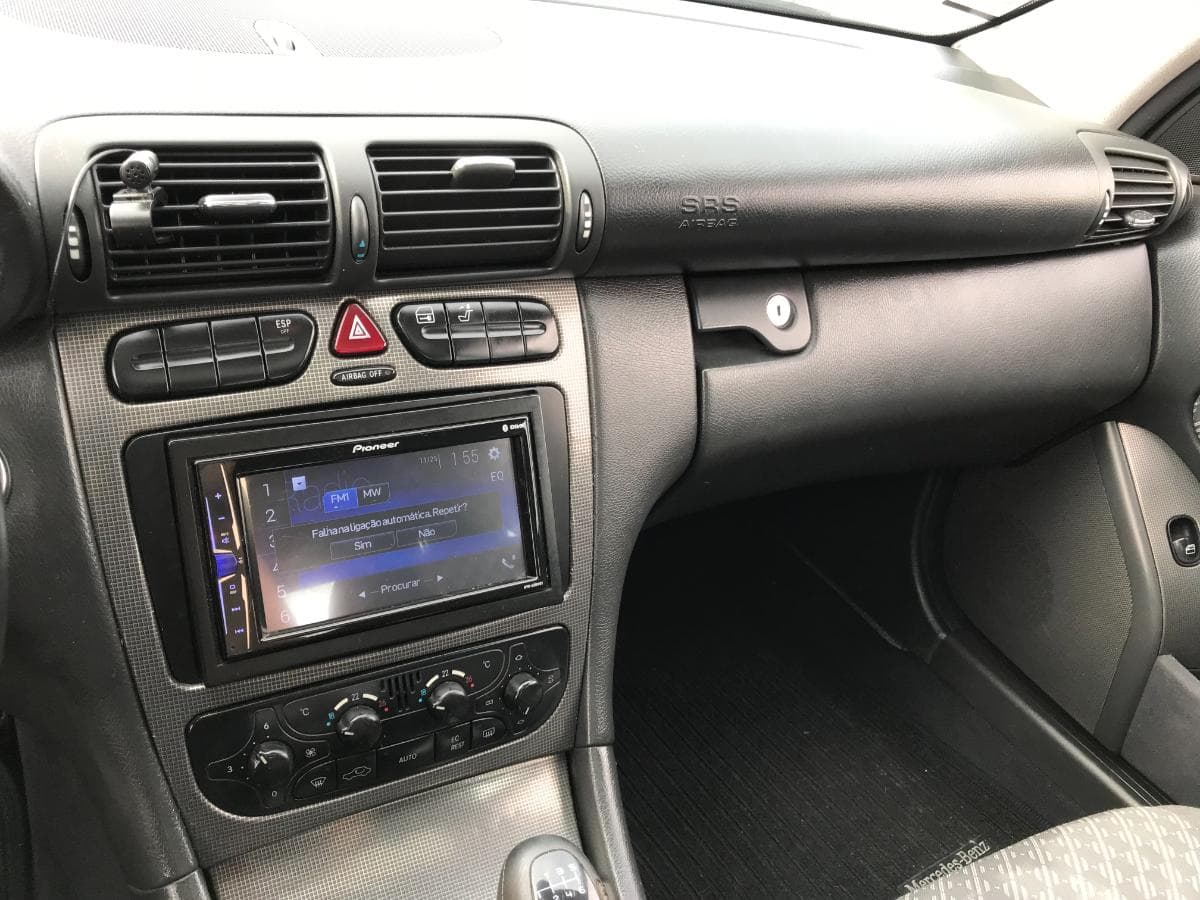 Mercedes-Benz C220 CDI · Ano 2000    06-15-VT — imagem 27