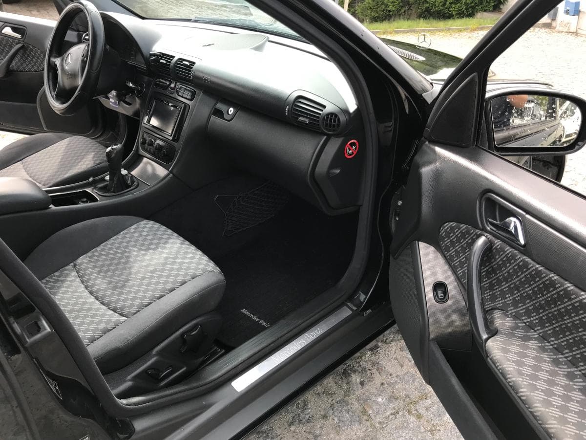 Mercedes-Benz C220 CDI · Ano 2000    06-15-VT — imagem 22