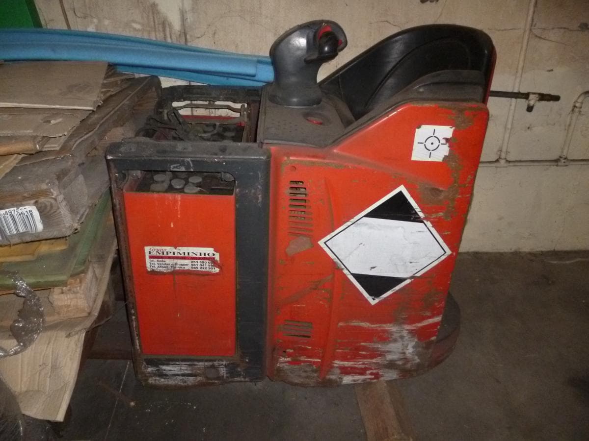 Porta-paletes + Stacker Elétrico  + Pneus — imagen 2