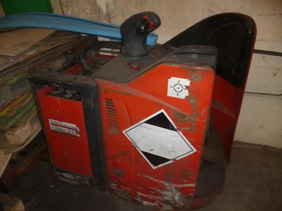 Porta-paletes + Stacker Elétrico  + Pneus — imagen 9