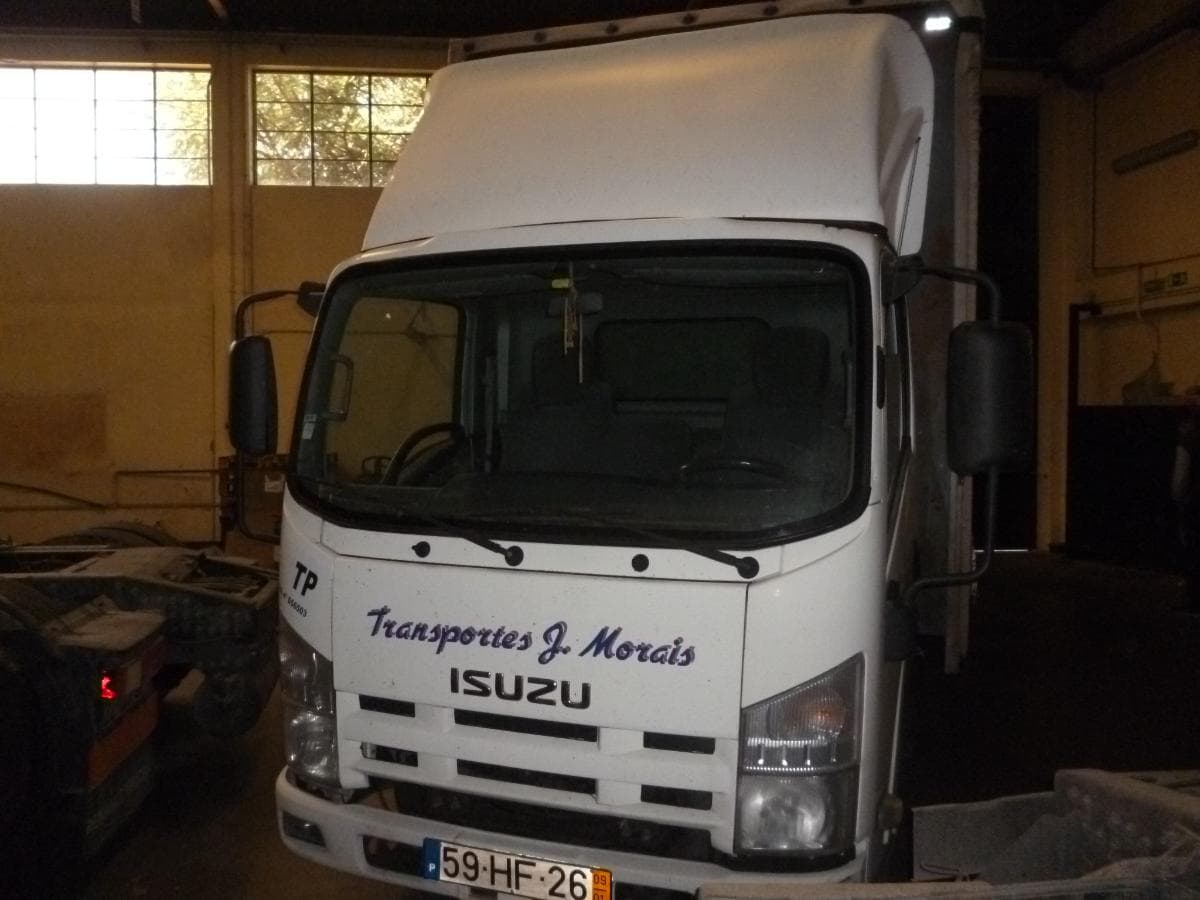 ISUZU NLR85 HD5AYE E4 — imagen 2